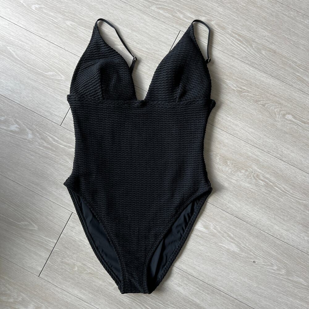 J Crew Plunge Crochet One Piece Swimsuit Size 14 Black